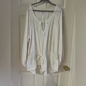 OneX Oneteaspoon white romper. Light weight. Euc! Size sm - runs large!